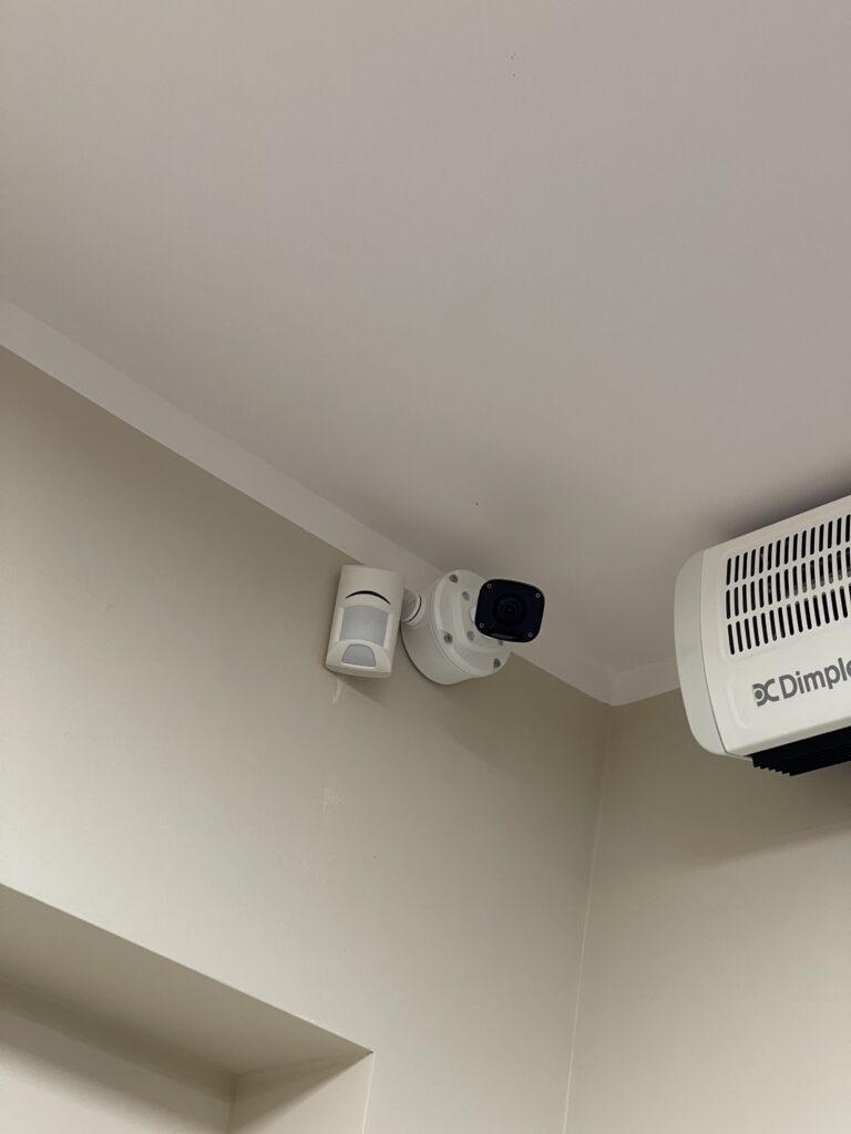 Kamery przemysłowe i monitoringi