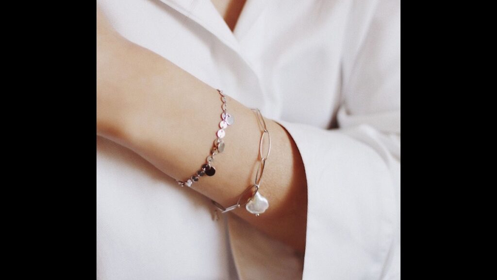 Charm Your Style: Discovering Where to Buy Charm Bracelets Online