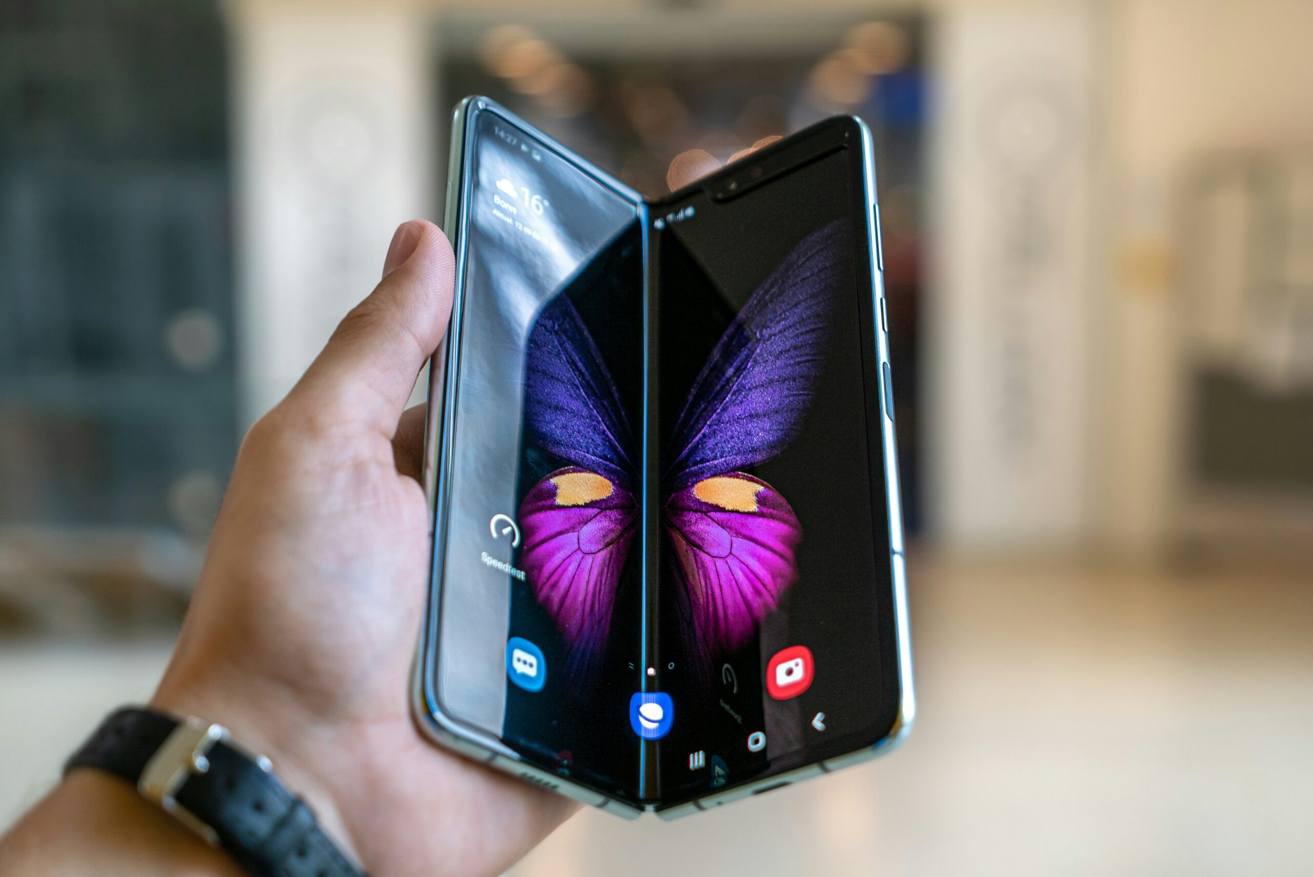 Mobile Security 101: Protecting Your Pocket Powerhouse in the Age of Latest Smartphones