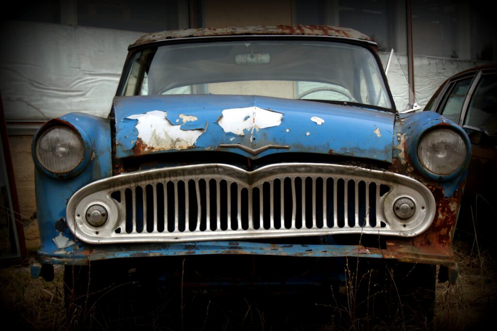 Hidden Gems: Discovering Classic Cars in Modern Scrap Yards