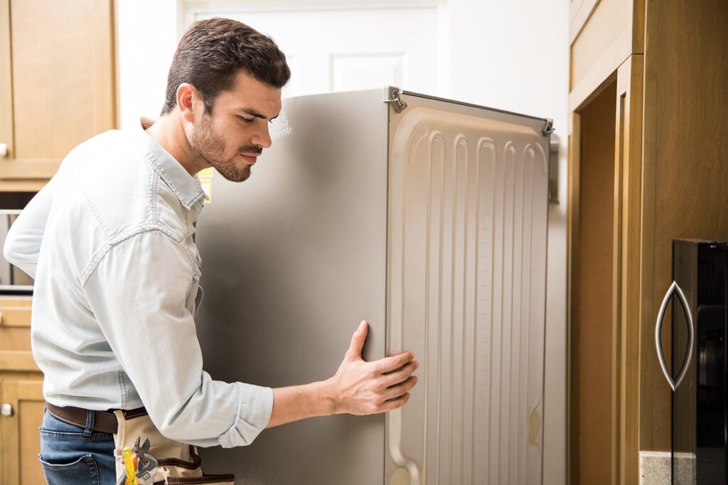 How Professional Packers and Movers Handle Fragile Items
