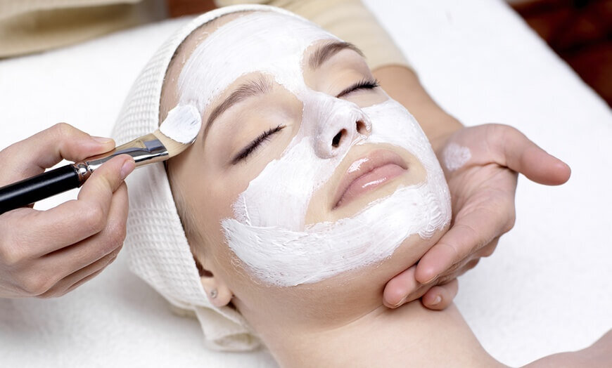 Affordable Luxury: Best Places for Deep Cleansing Facials in Dubai