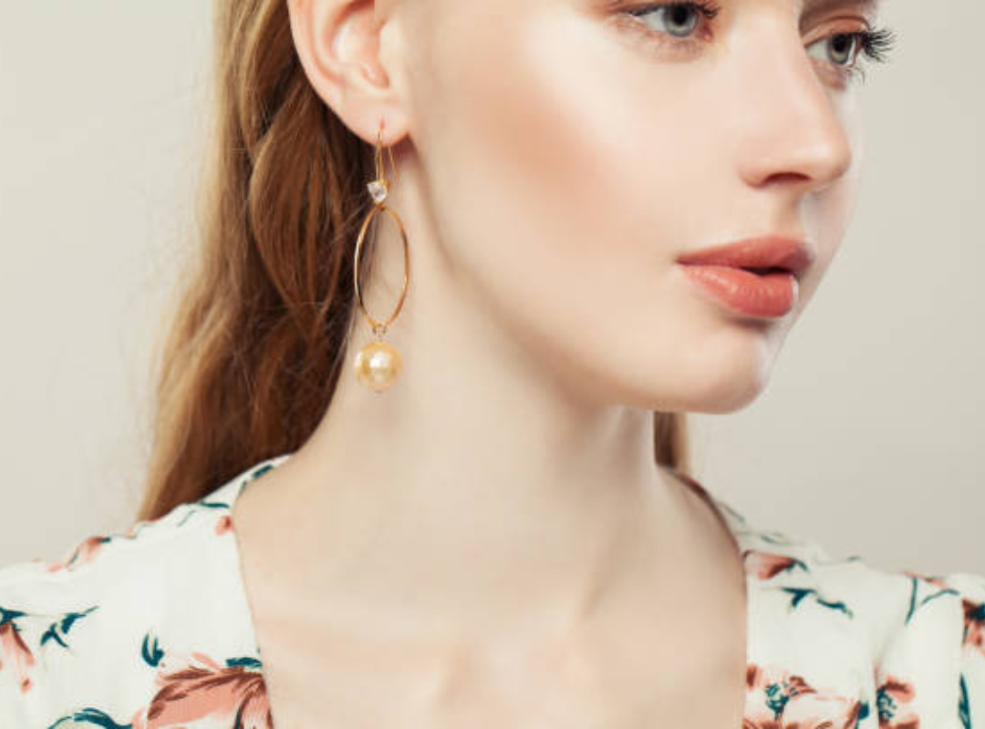 Best Earrings for Women on the Go Functional and Stylish