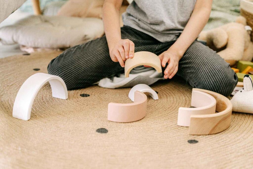 How Wooden Toys for Kids Promote Creativity and Imagination