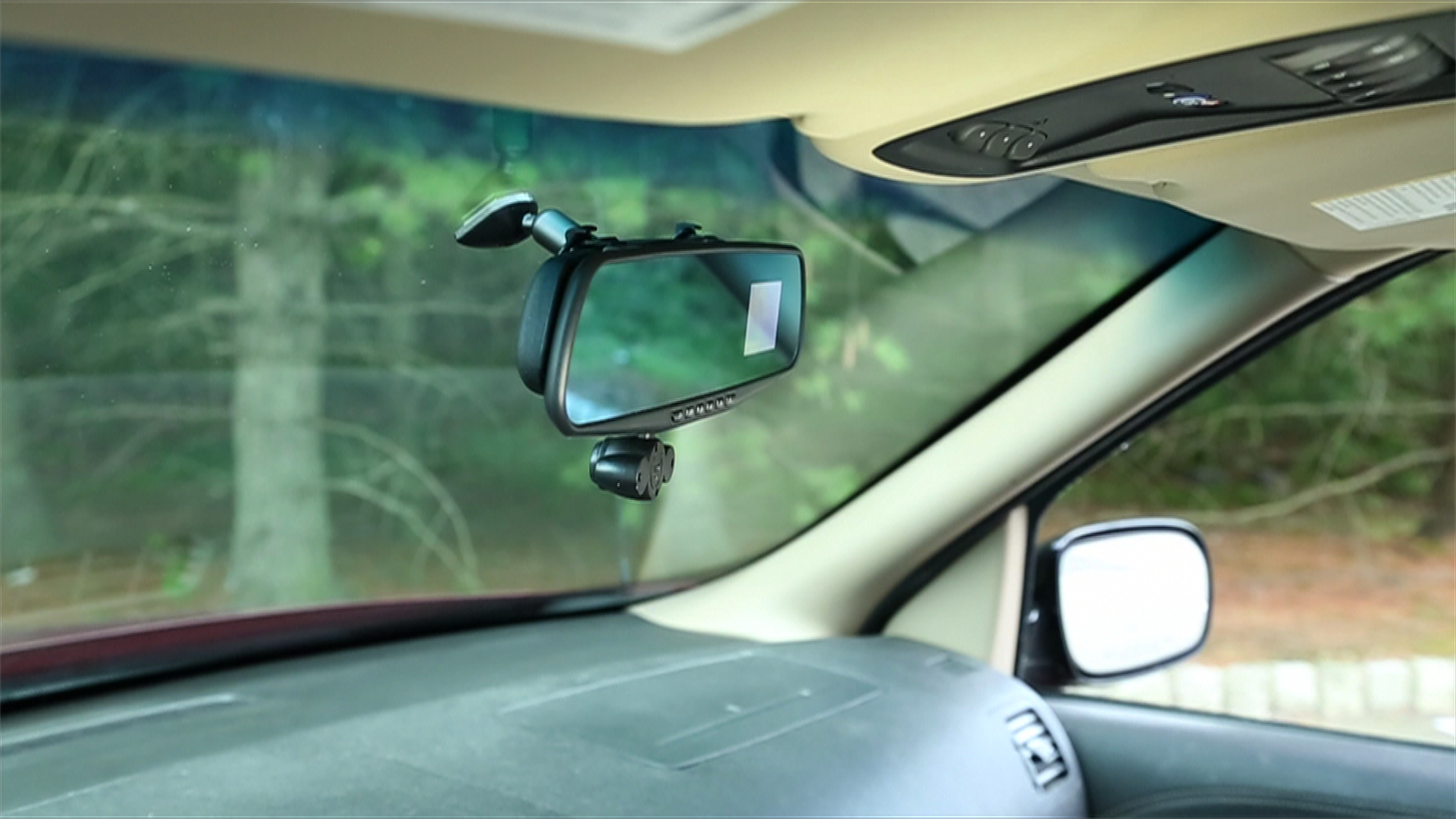 HD Mirror Cam vs DashCamTalk: Pros, Cons & Best Dash Cam Mirror