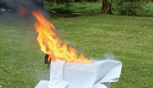 Löschdecke für E-Autos – Effektiver Brandschutz für Elektrofahrzeuge