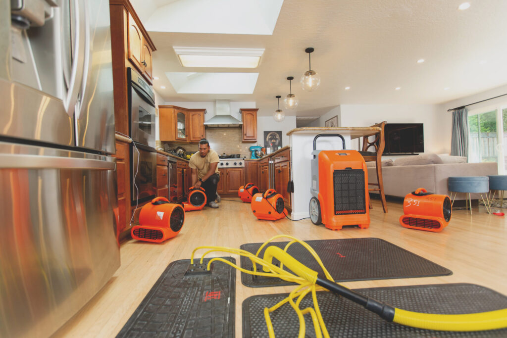 Best Water Damage Restoration Service Los Angeles