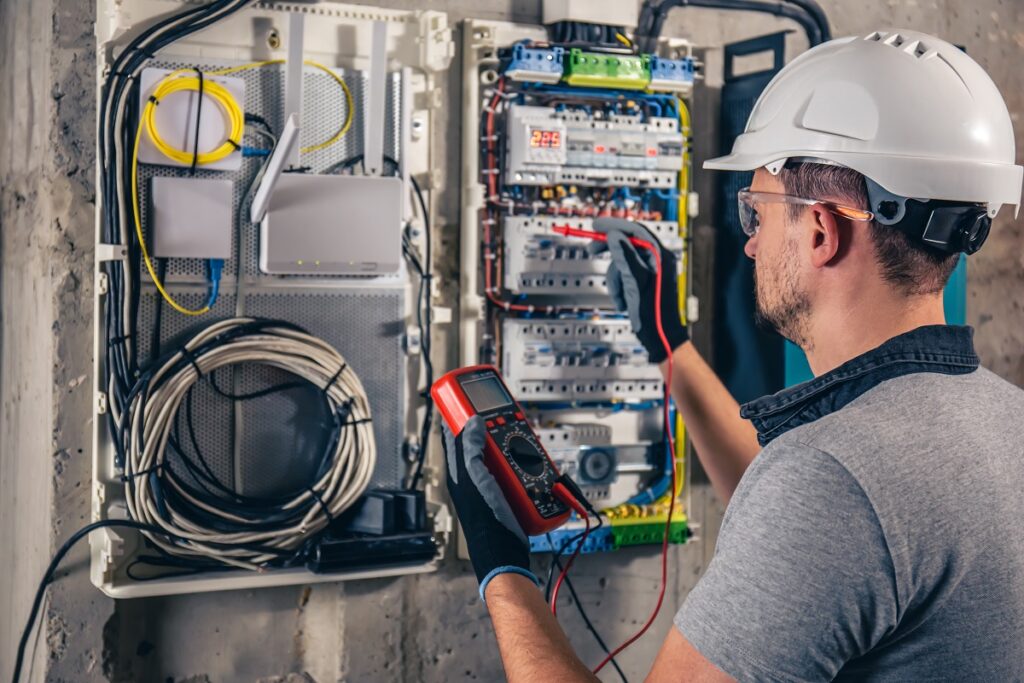 Metairie Electrician Services: From Installations to Repairs