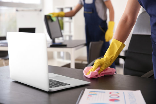 What Is the Best Way to Keep an Office Clean and Organized?