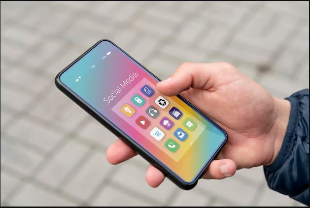 India Smartphone Market Trends, Growth & Demand Forecast 2025-2033