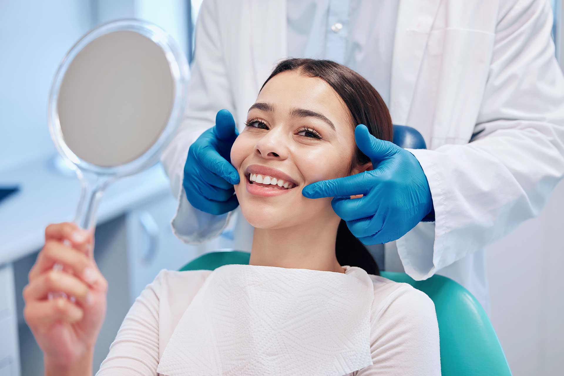 Get a Hollywood Smile at Dental Clinics in Riyadh