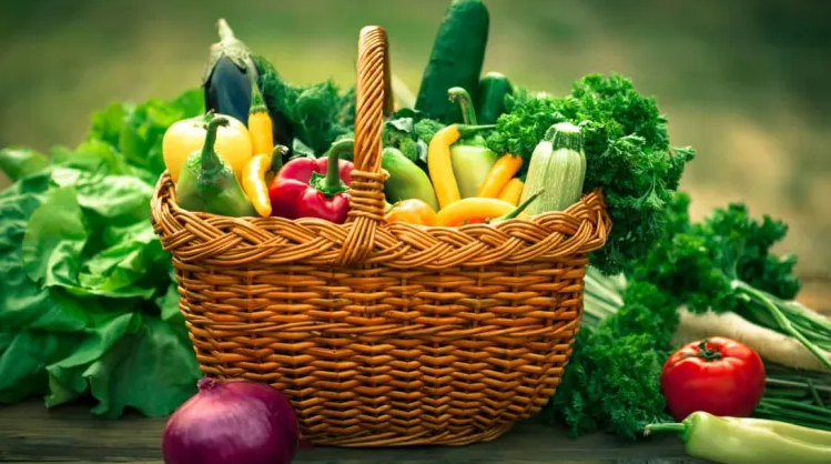 Delicious Fruits and Vegetables: Nature’s Tastiest Treasures