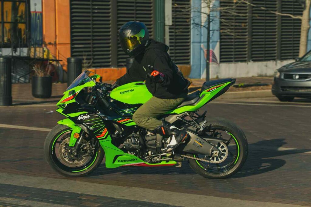 ZX10R Body Kits That Enhance Aerodynamics & Style!