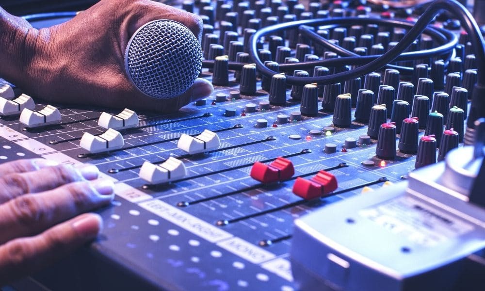 Key Considerations When Partnering With an Audio Visual Company in Austin for Multi-Venue Events