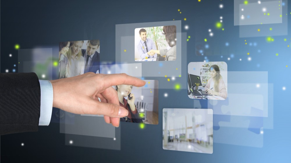 How to Simplify Guest Photo Contributions with the Best Wedding Sharing Apps