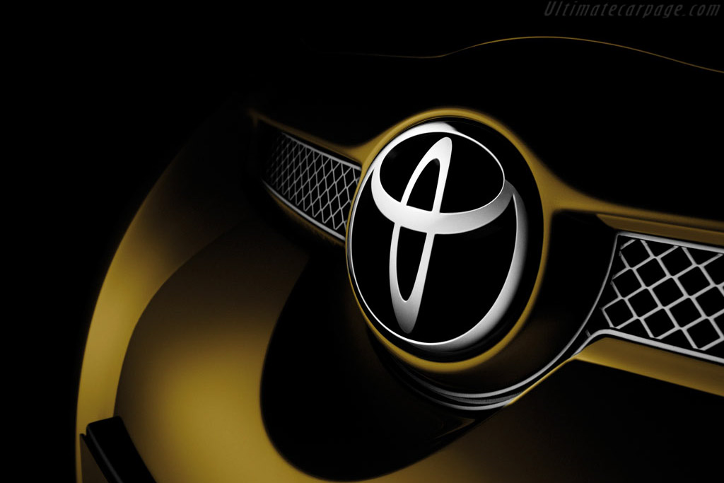 Expert Advice Awaits: Navigating Toyota Dealers in West Delhi for a Confident Purchase