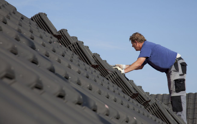 How to Choose the Right Residential Roofing Service for Your Home