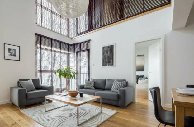 Practical Design: Mixing Roll-Up Curtains with Cellular Shades for Layered Looks
