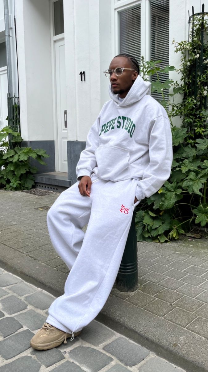Pepe Studio Clothing : Distinctive Style Statement